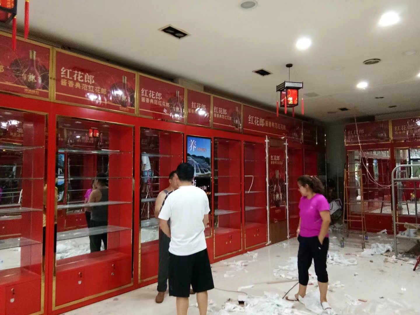 煙酒店展櫃設計定做